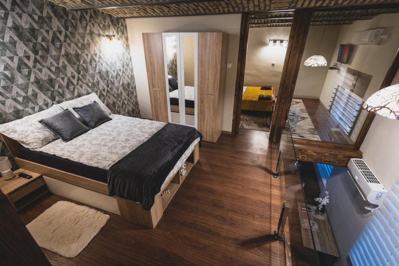 Museum Apartment Subotica Buitenkant foto